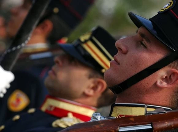 «Δεν μου άρεσε πώς με κοιτούσε -Νόμιζα ότι μου πούλαγε μαγκιά» είπε ο ένας από τους συλληφθέντες για την επίθεση στον εύελπη